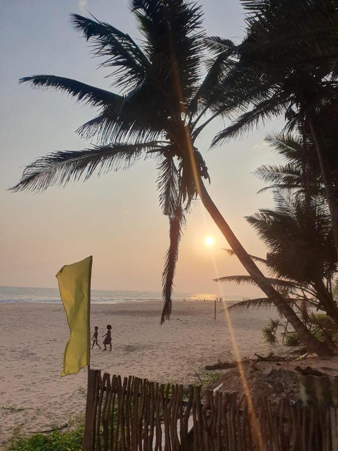 Josan Villa With A Glorious Beach And Sea View Habaraduwa Central Exterior foto